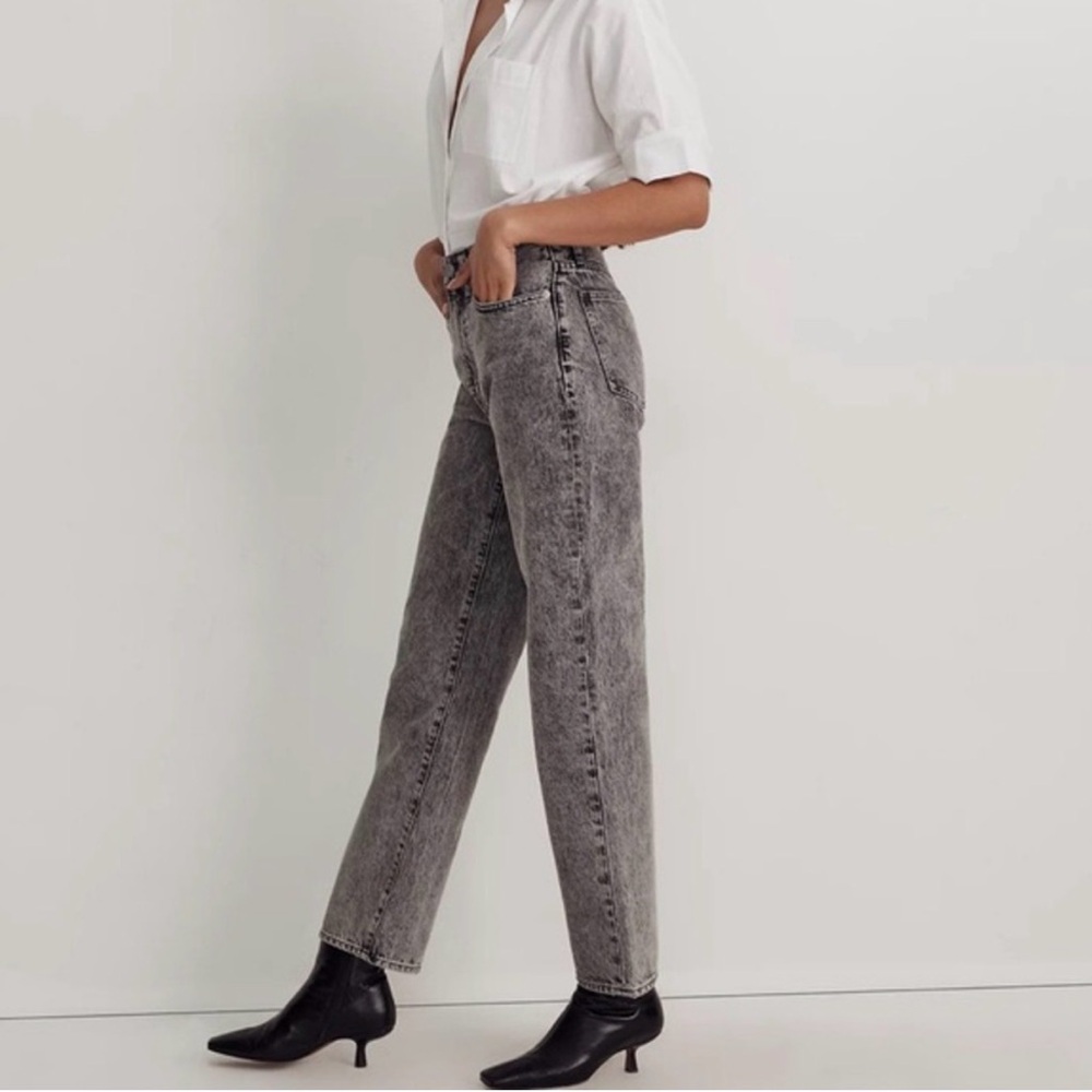 Madewell Straight Leg Jeans in Gray Wash - Picture 2 of 6